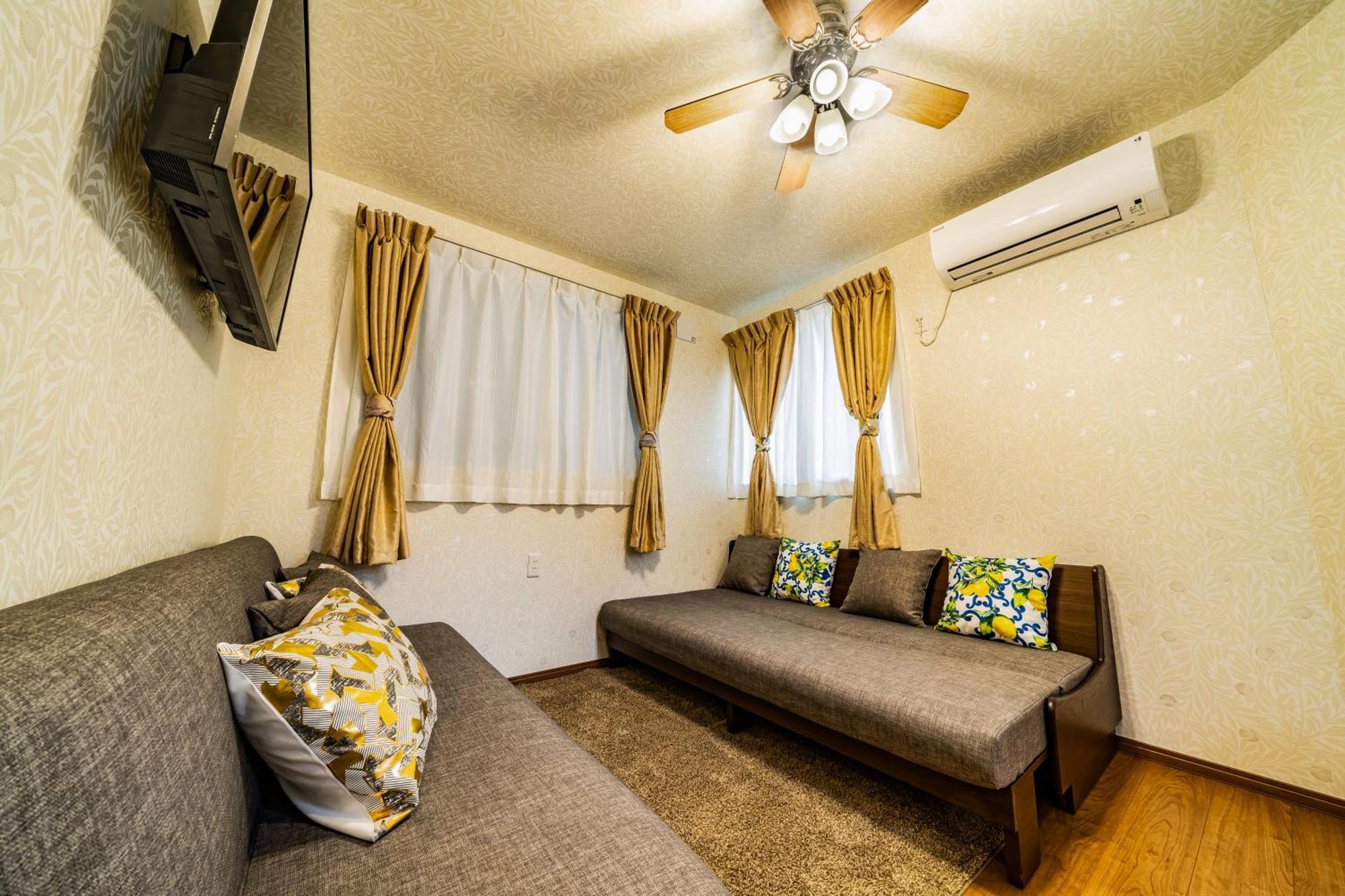 53, Yahiro 5, Private House * Prefektura Tokio